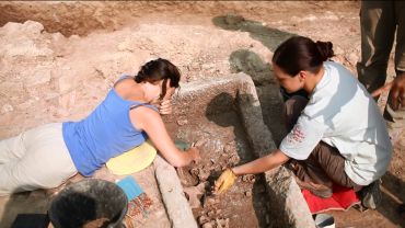 NOUVEAU ! Film sur les fouilles de Saint-Martin de Bruch - Juillet 2013