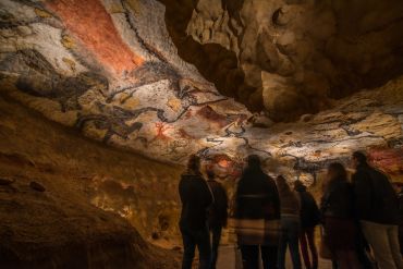 Première visite virtuelle de la grotte de Lascaux, 9 octobre 2020